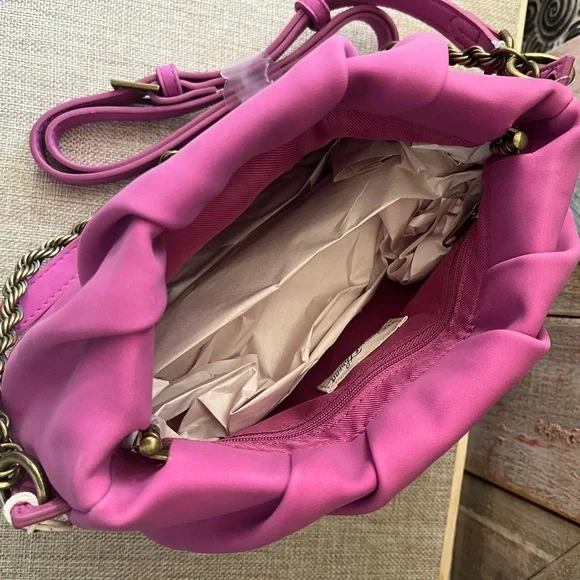 Universal Thread Pink Shoulder Bag with Gold-Tone Chain - Picture 3 of 5